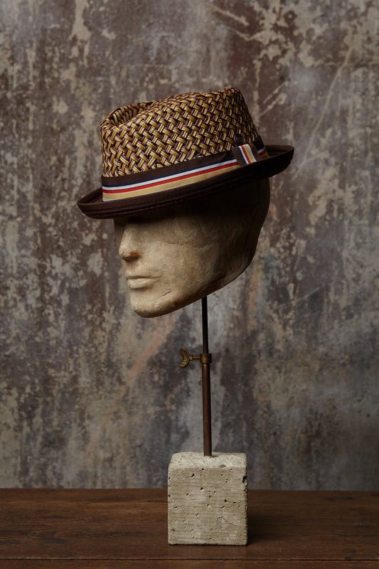 Max – Brown