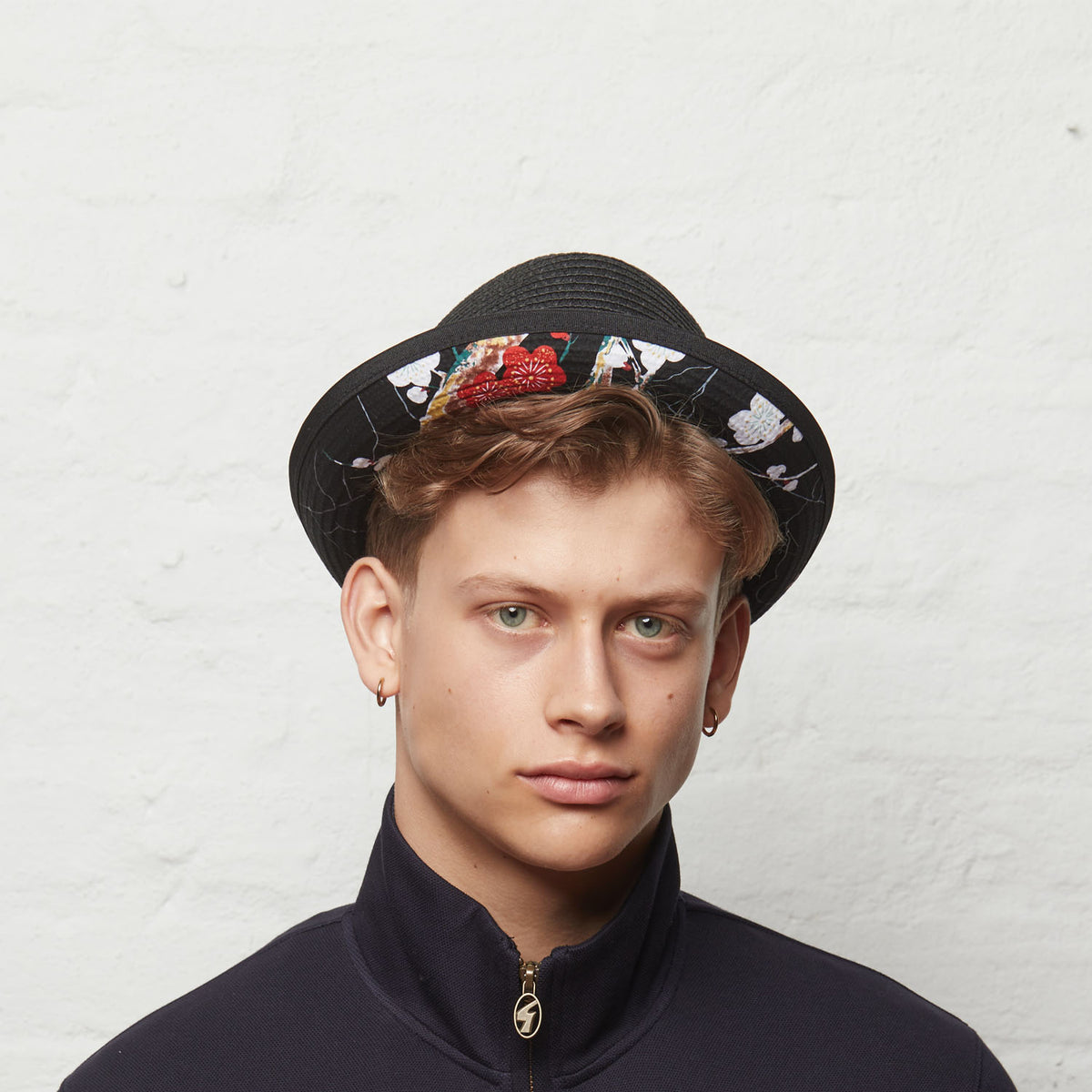 Tommy – Black